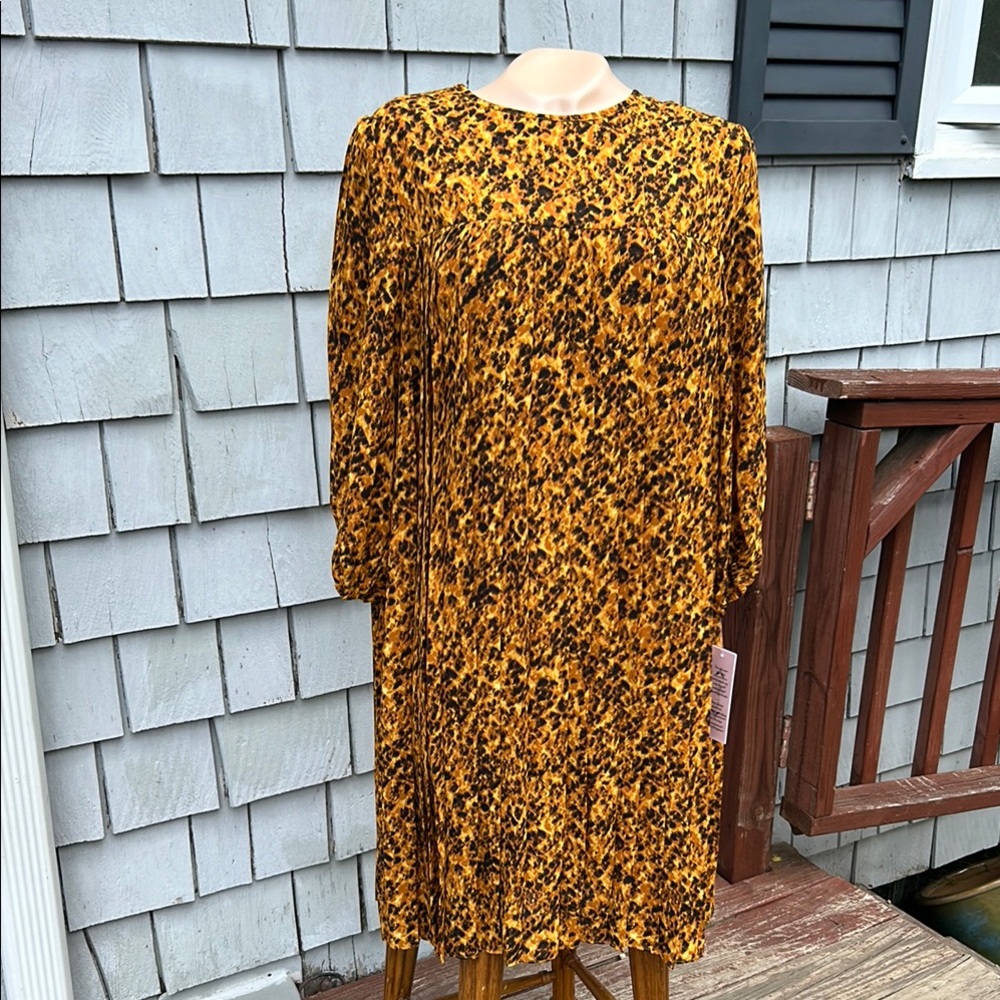 Nanette Lepore Shift Dress with Crew Neck- NWT's Size 14 animal print